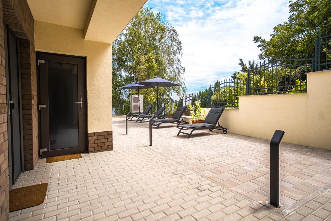 Kiss-Henezi Guest House Keszthely Buitenkant foto