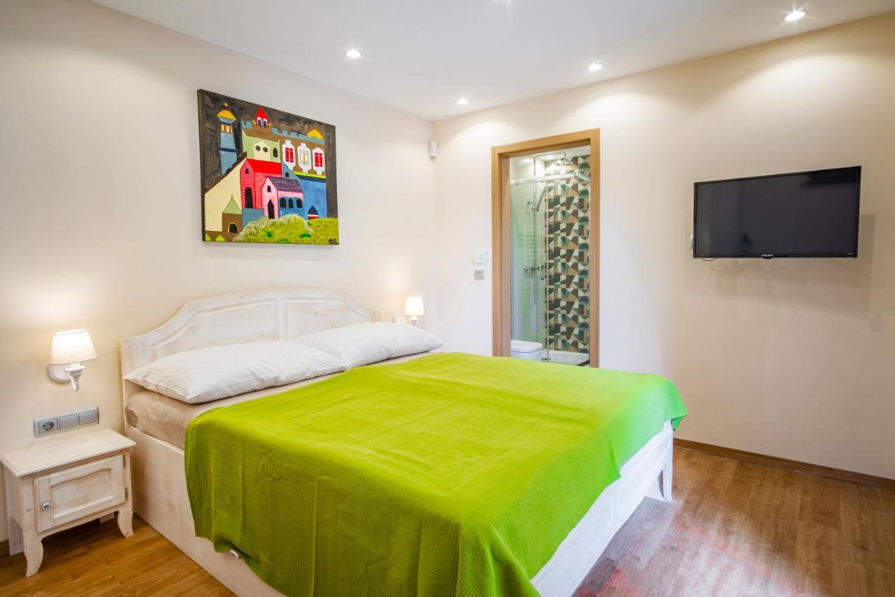 Kiss-Henezi Guest House Keszthely Buitenkant foto